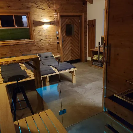 Hoamatgfuehl Mit Gartensauna - In Der Naehe Von Schladming Apartman *