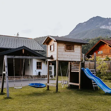 Hoamatgfuehl Mit Gartensauna - In Der Naehe Von Schladming Appartement *